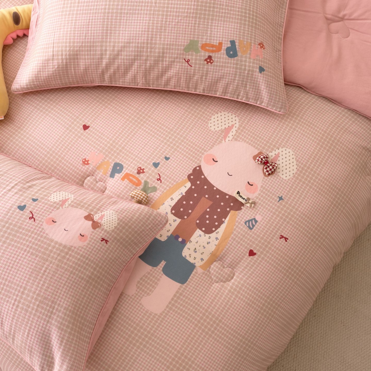 91家纺网 家纺一手货源 找家纺 久典家居 2026新款A类全棉双层纱数码定位花型春秋被夏被 可爱兔