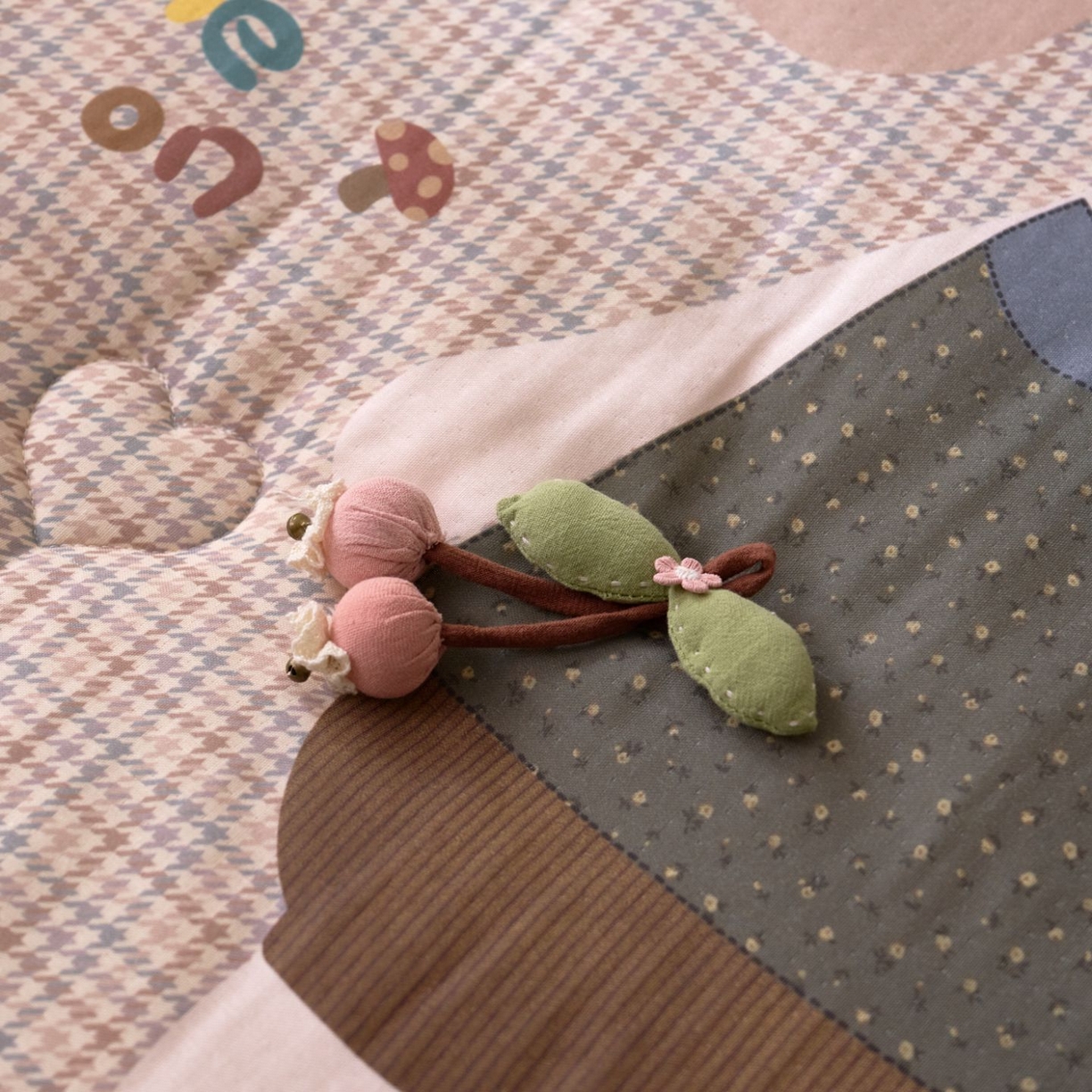 91家纺网 家纺一手货源 找家纺 久典家居 2026新款A类全棉双层纱数码定位花型春秋被夏被 兔哆哆