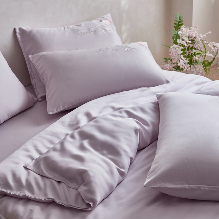 91家纺网 家纺一手货源 找家纺 爱缦 2026新款60支兰精天丝四件套--至真系列 浅紫