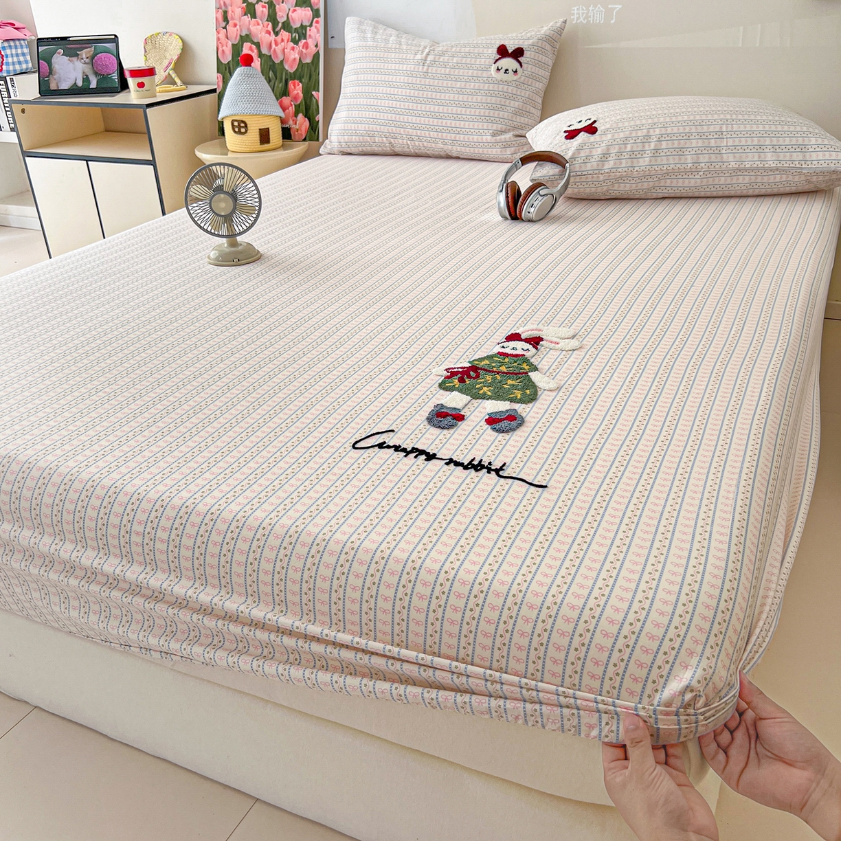 91家纺网 家纺一手货源 找家纺 舒居家纺 2026新款13070全棉纯棉毛巾绣单床笠床笠单件 友谊结