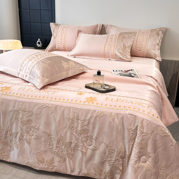 91家纺网 家纺一手货源 找家纺 （总）宇航家纺 2026新款A类金丝浮雕提花水洗真丝夏被四件套