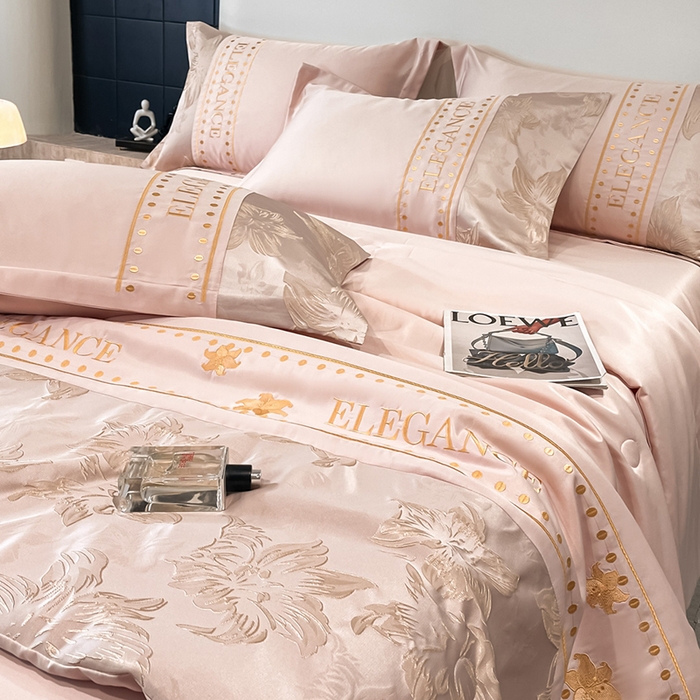 91家纺网 家纺一手货源 找家纺 （总）宇航家纺 2026新款A类金丝浮雕提花水洗真丝夏被四件套