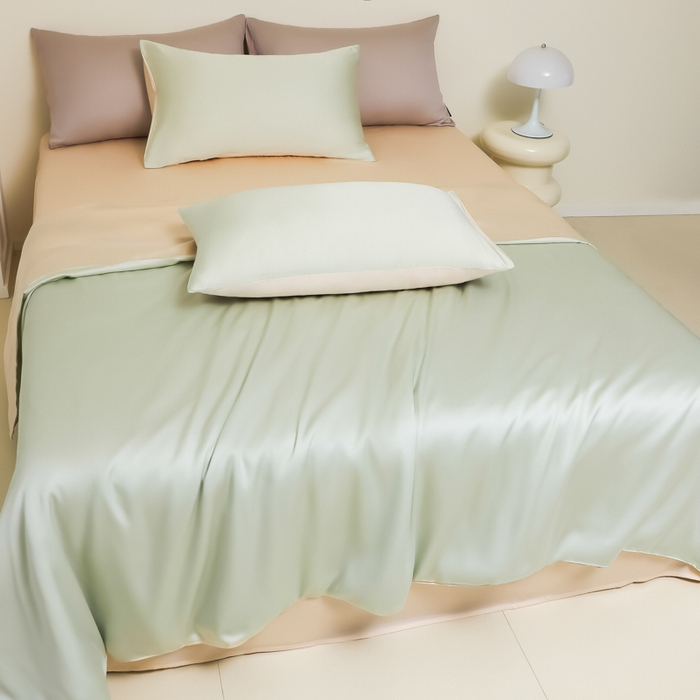 91家纺网 家纺一手货源 找家纺 缦绣阁家纺 2026新款夏季水洗冰丝轻奢四件套及丝滑裸睡被套被罩单品 淡绿奶昔