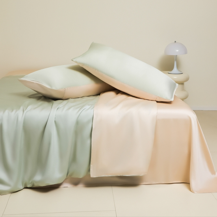 91家纺网 家纺一手货源 找家纺 缦绣阁家纺 2026新款夏季水洗冰丝轻奢四件套及丝滑裸睡被套被罩单品 淡绿奶昔