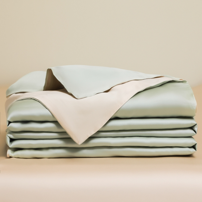 91家纺网 家纺一手货源 找家纺 缦绣阁家纺 2026新款夏季水洗冰丝轻奢四件套及丝滑裸睡被套被罩单品 淡绿奶昔