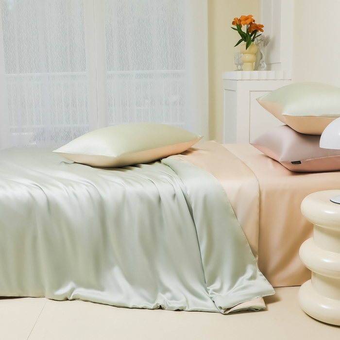 91家纺网 家纺一手货源 找家纺 缦绣阁家纺 2026新款夏季水洗冰丝轻奢四件套及丝滑裸睡被套被罩单品 淡绿奶昔