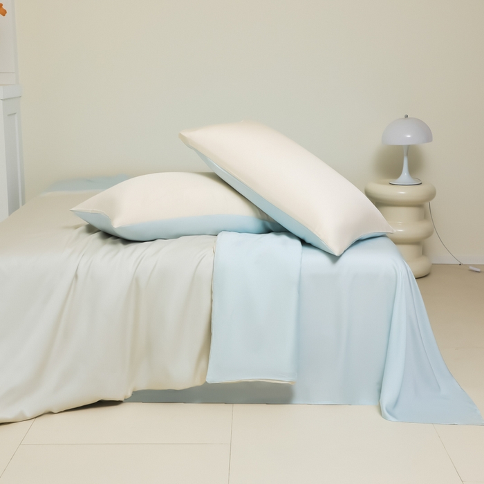 91家纺网 家纺一手货源 找家纺 缦绣阁家纺 2026新款夏季水洗冰丝轻奢四件套及丝滑裸睡被套被罩单品 芝士碧湖兰