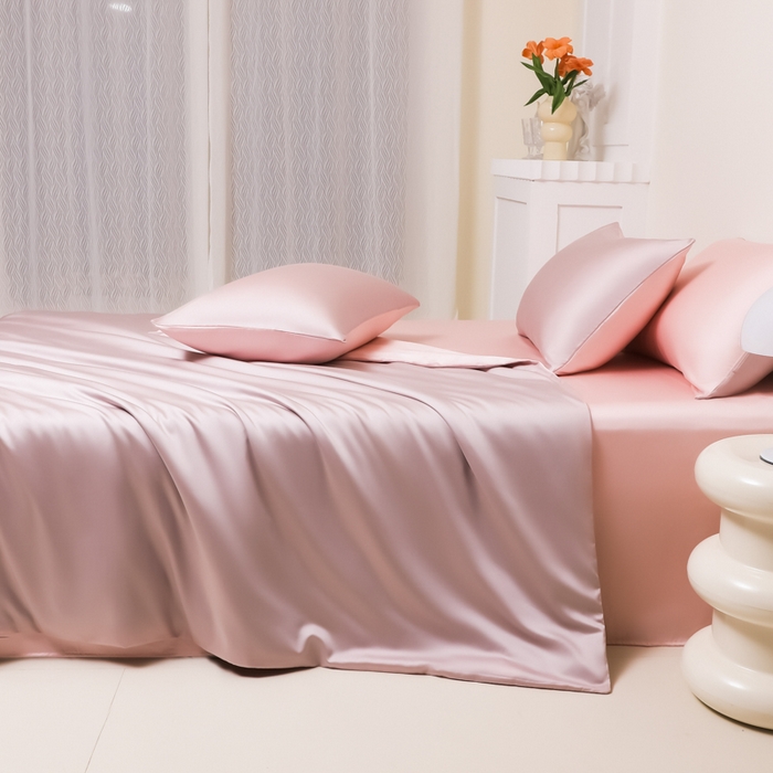 91家纺网 家纺一手货源 找家纺 缦绣阁家纺 2026新款夏季水洗冰丝轻奢四件套及丝滑裸睡被套被罩单品 豆沙紫+粉