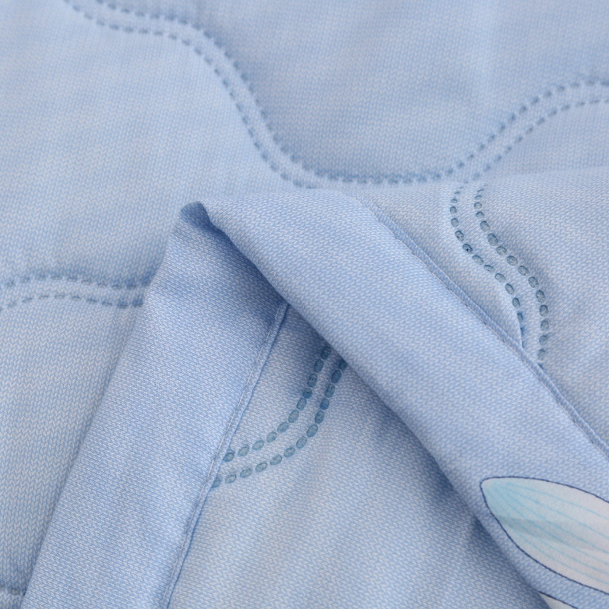 91家纺网 家纺一手货源 找家纺 悦织湾家纺 2026新款超声波夏被亲肤绒夏凉被芦荟棉夏季被子批发供货赠品礼品被便宜夏被空调被 暗香