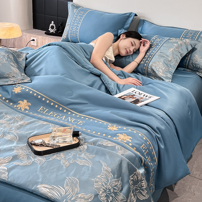 91家纺网 家纺一手货源 找家纺 （总）宇航家纺 2026新款A类金丝浮雕提花水洗真丝夏被四件套