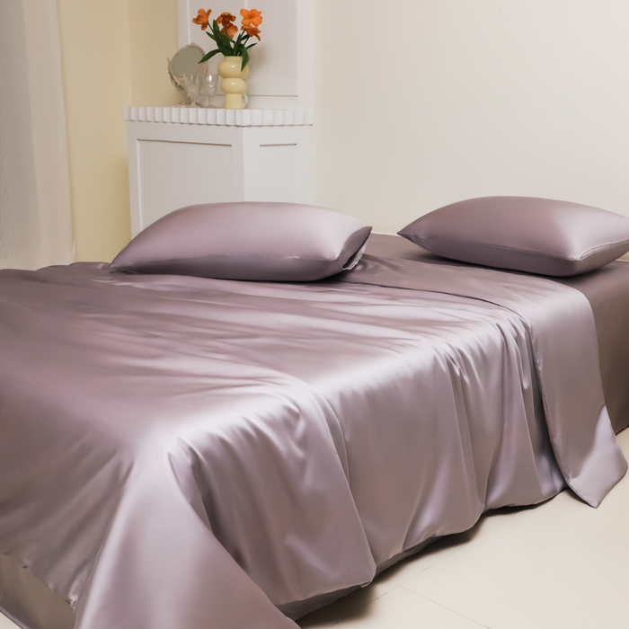 91家纺网 家纺一手货源 找家纺 缦绣阁家纺 2026新款夏季水洗冰丝轻奢四件套及丝滑裸睡被套被罩单品 椰子灰