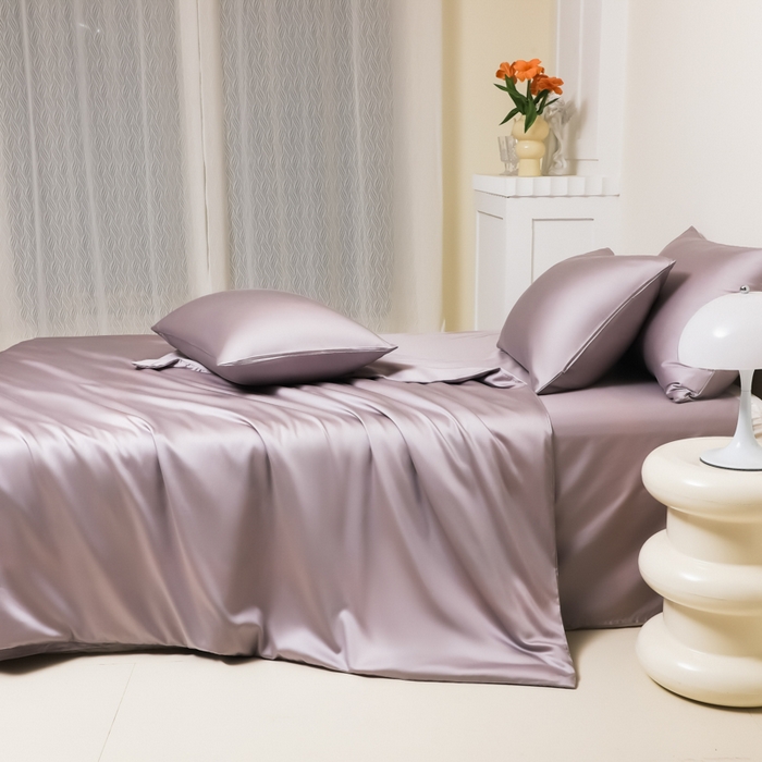 91家纺网 家纺一手货源 找家纺 缦绣阁家纺 2026新款夏季水洗冰丝轻奢四件套及丝滑裸睡被套被罩单品 椰子灰