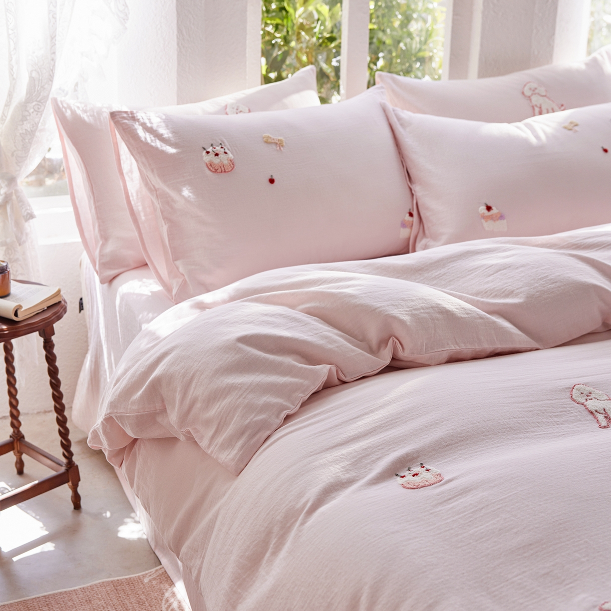 91家纺网 家纺一手货源 找家纺 沐珩家纺 2026新款直播爆款A类母婴级素色全棉双层皱皱纱绣花纯棉双层纱四件套 清新可露丽