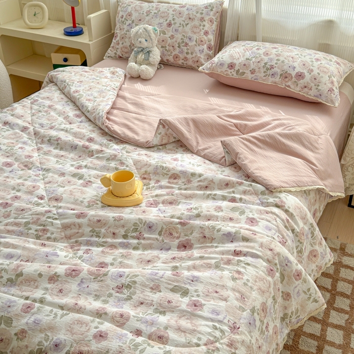 91家纺网 家纺一手货源 找家纺 水木坊 2026新款云感双层纱抗菌花边夏被夏凉被空调被-晴风系列 晴风-花漾集