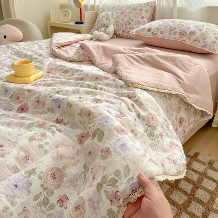 91家纺网 家纺一手货源 找家纺 水木坊 2026新款云感双层纱抗菌花边夏被夏凉被空调被-晴风系列 晴风-花漾集