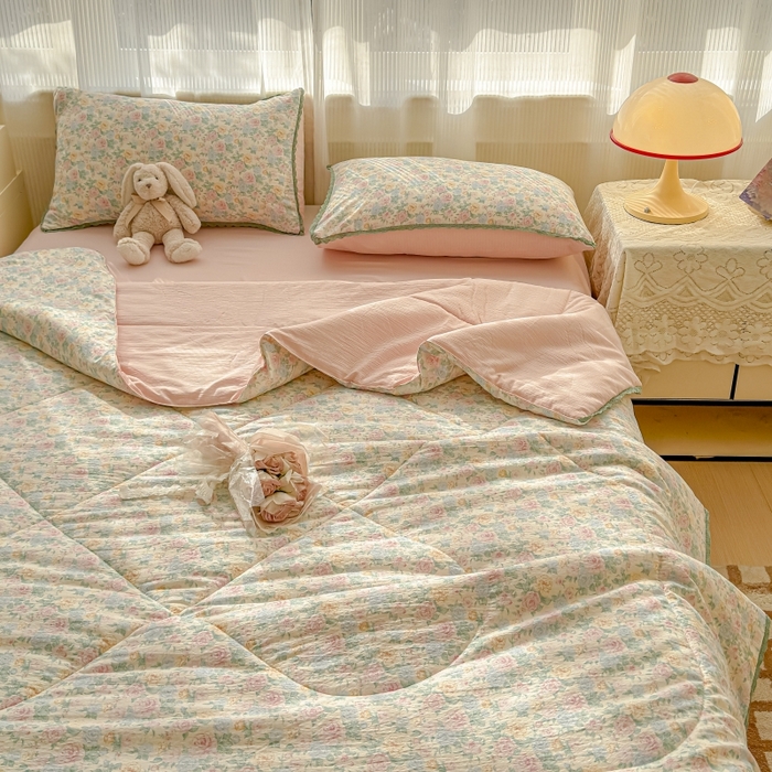 91家纺网 家纺一手货源 找家纺 水木坊 2026新款云感双层纱抗菌花边夏被夏凉被空调被-晴风系列 晴风-童话花岛