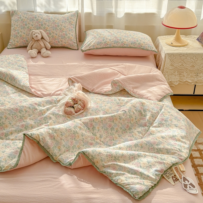 91家纺网 家纺一手货源 找家纺 水木坊 2026新款云感双层纱抗菌花边夏被夏凉被空调被-晴风系列 晴风-童话花岛