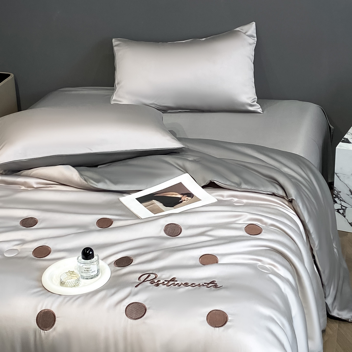 91家纺网 家纺一手货源 找家纺 （总）云棉坊 2026新款水洗冰丝夏被-满绣系列