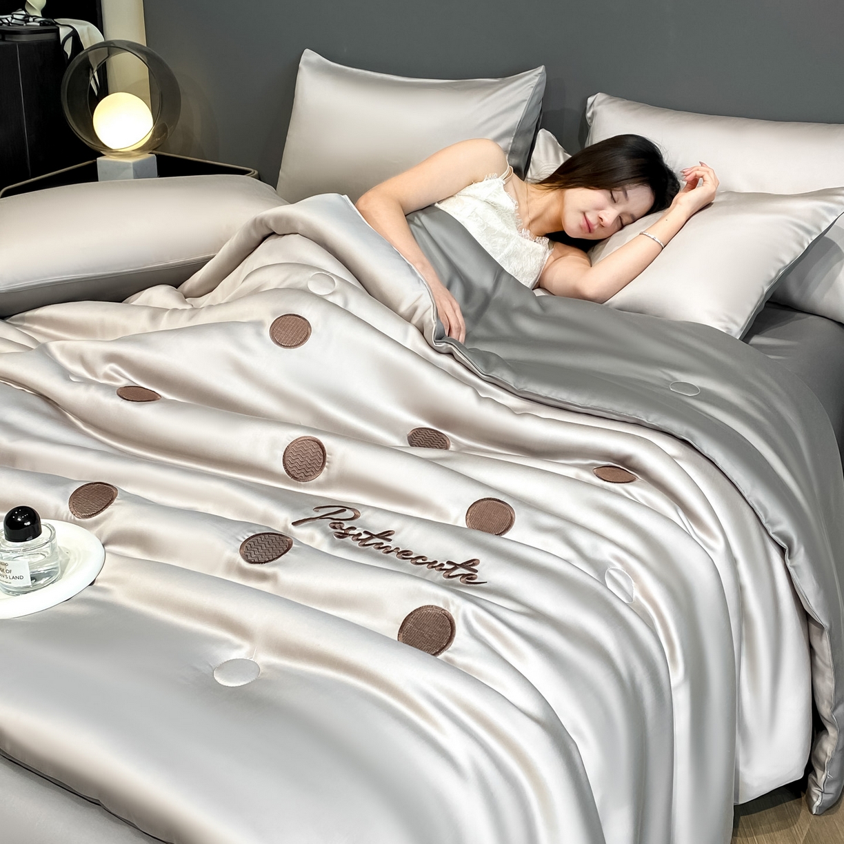 91家纺网 家纺一手货源 找家纺 （总）云棉坊 2026新款水洗冰丝夏被-满绣系列