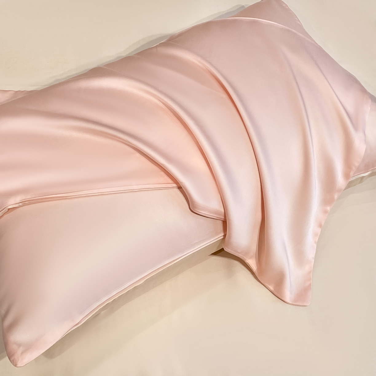 91家纺网 家纺一手货源 找家纺 云棉坊 2026新款水洗冰丝夏被-满绣系列 蝴蝶结-粉香槟