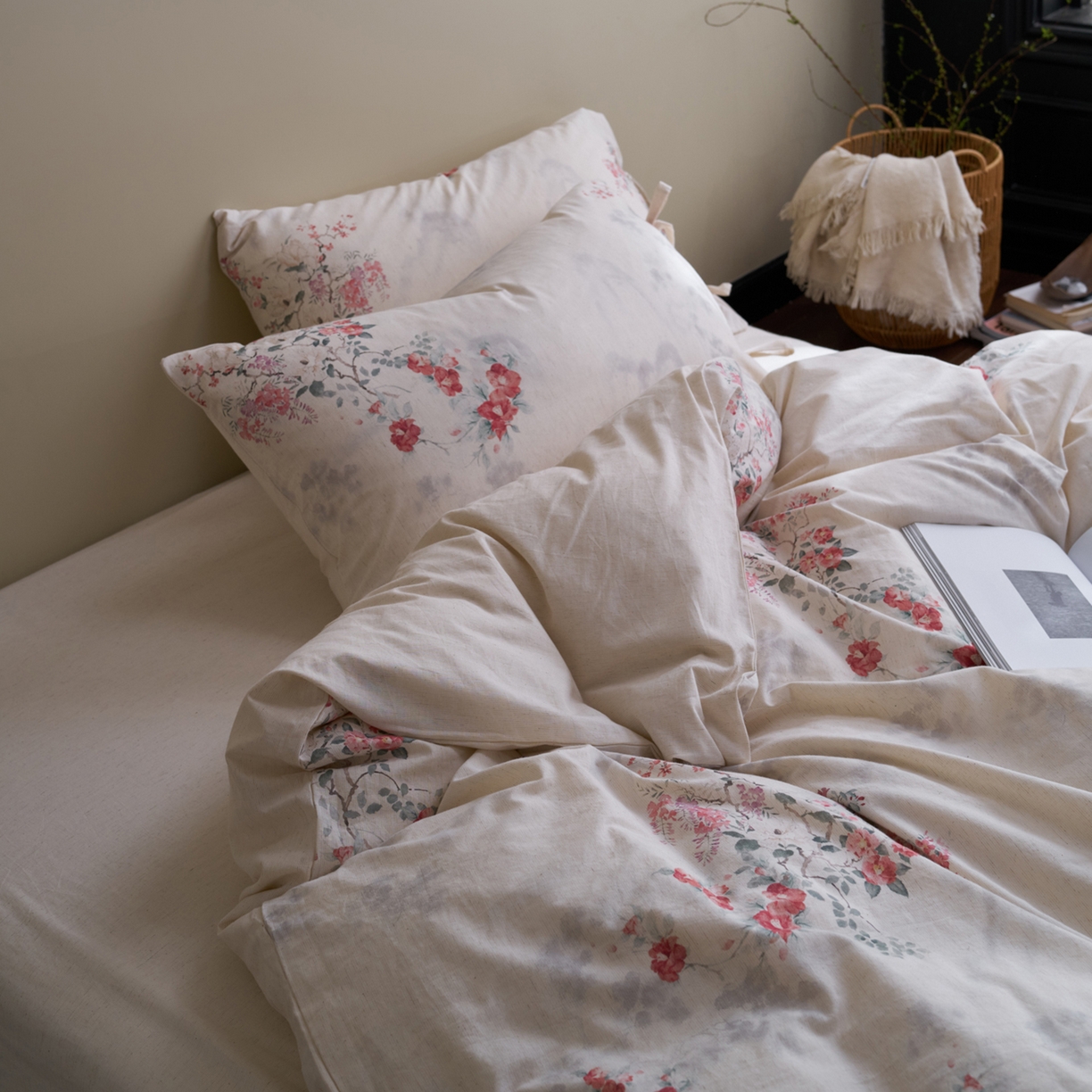 91家纺网 家纺一手货源 找家纺 久典家居 2026新款A类棉麻数码印花四件套 花间集