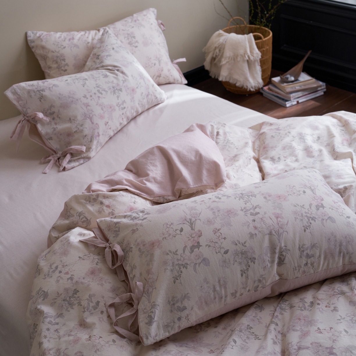 91家纺网 家纺一手货源 找家纺 久典家居 2026新款A类棉麻数码印花四件套 田园花语