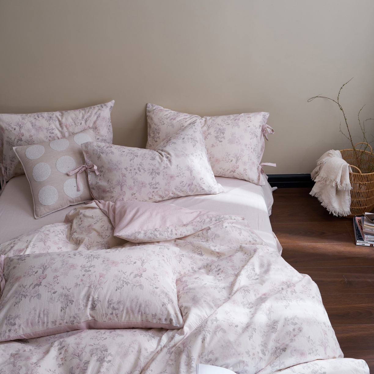 91家纺网 家纺一手货源 找家纺 久典家居 2026新款A类棉麻数码印花四件套 田园花语