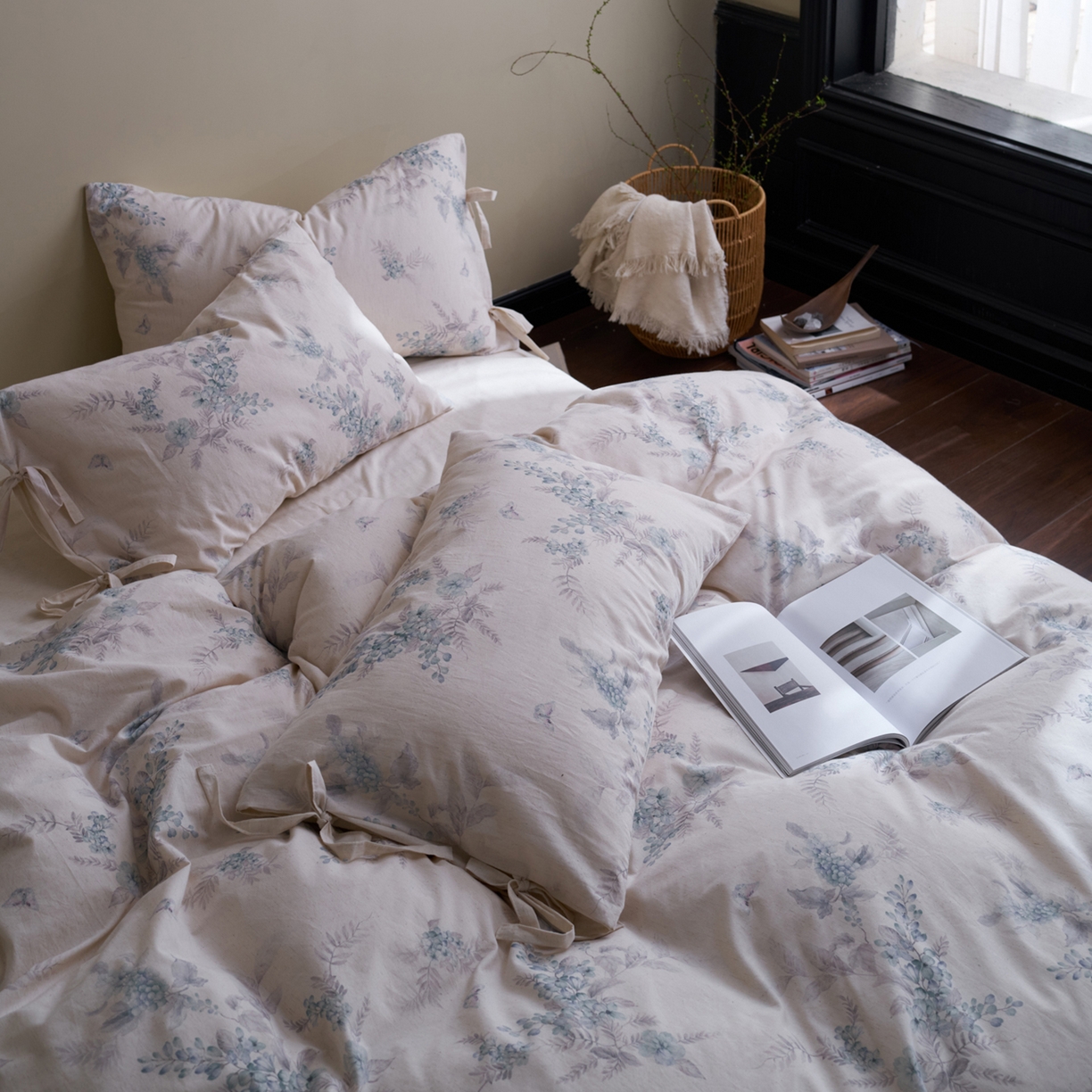 91家纺网 家纺一手货源 找家纺 久典家居 2026新款A类棉麻数码印花四件套 蓝絮花影