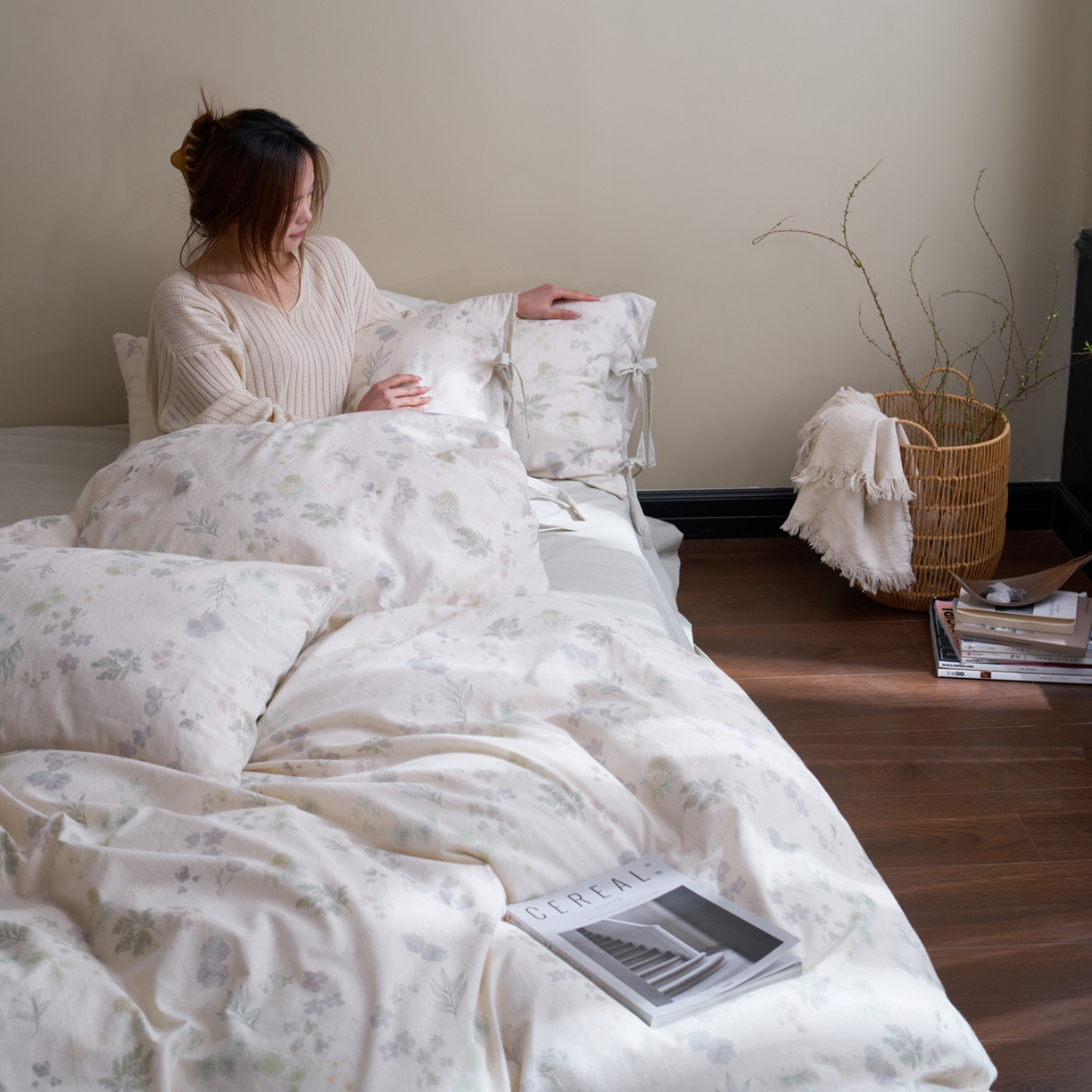 91家纺网 家纺一手货源 找家纺 久典家居 2026新款A类棉麻数码印花四件套 春野织梦