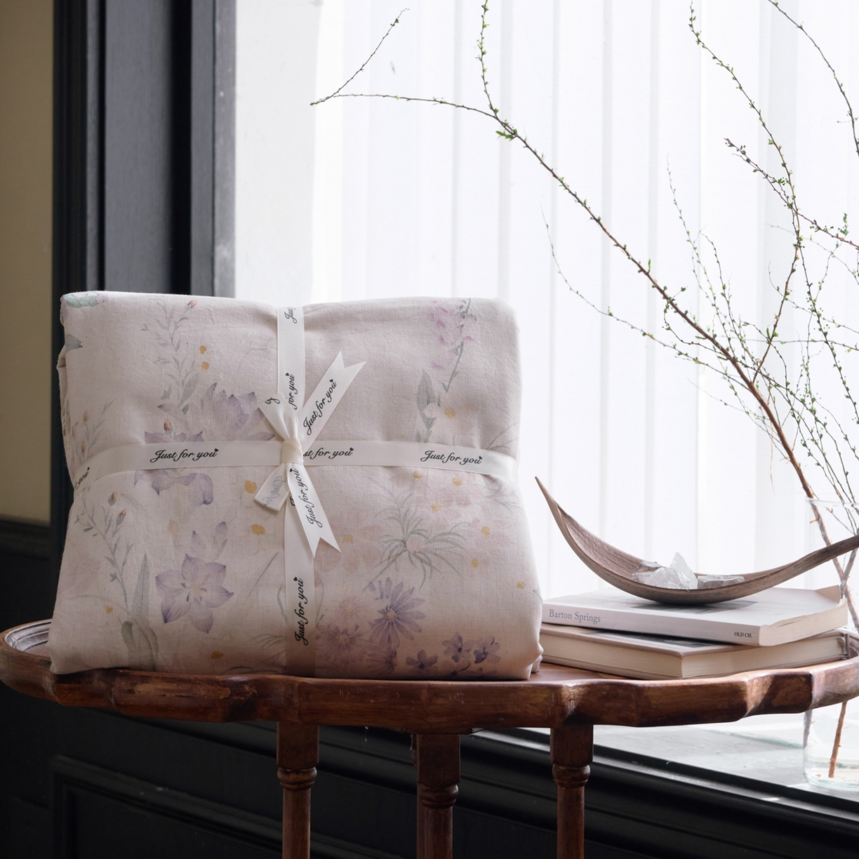 91家纺网 家纺一手货源 找家纺 久典家居 2026新款A类棉麻数码印花四件套 南法晚风