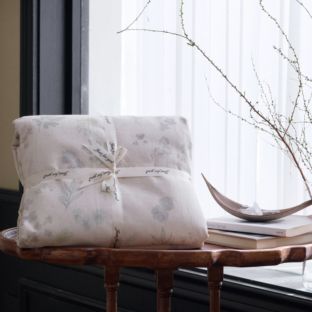 91家纺网 家纺一手货源 找家纺 久典家居 2026新款A类棉麻数码印花四件套 春野织梦