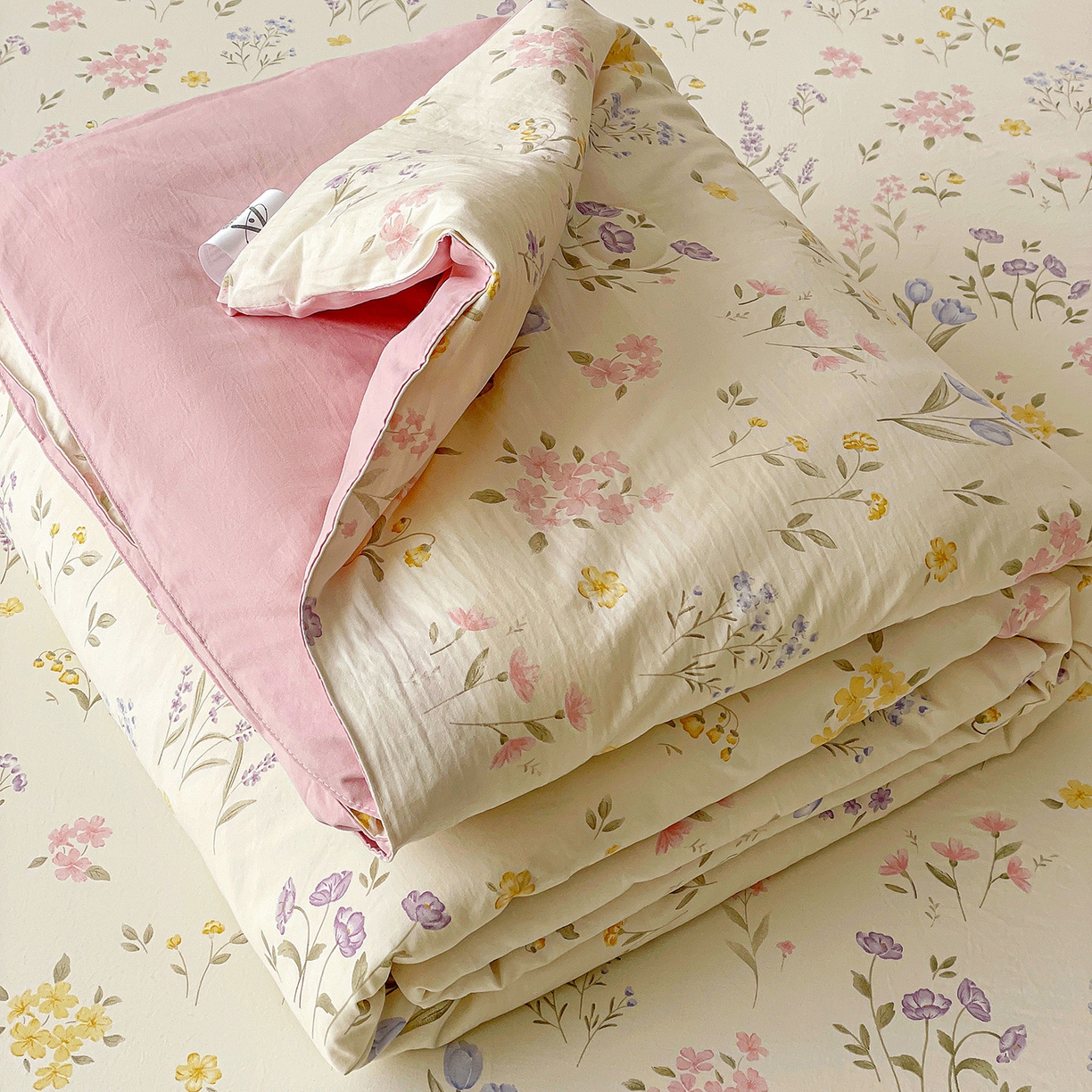 91家纺网 家纺一手货源 找家纺 纽缦家纺 2026春夏新款A类古法水洗棉夏被夏凉被空调被 聆风