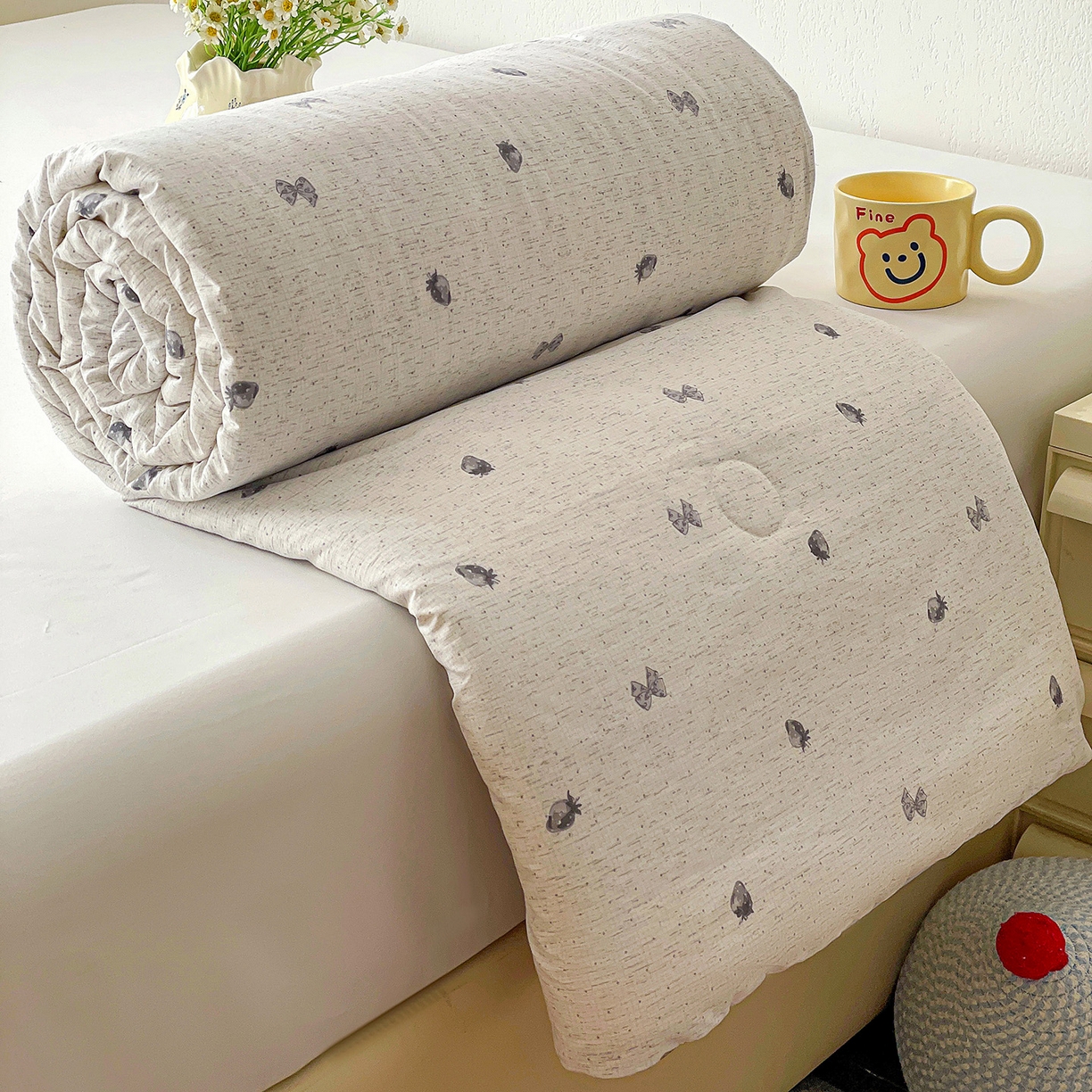 91家纺网 家纺一手货源 找家纺 纽缦家纺 2026春夏新款A类古法水洗棉夏被夏凉被空调被 初春灰