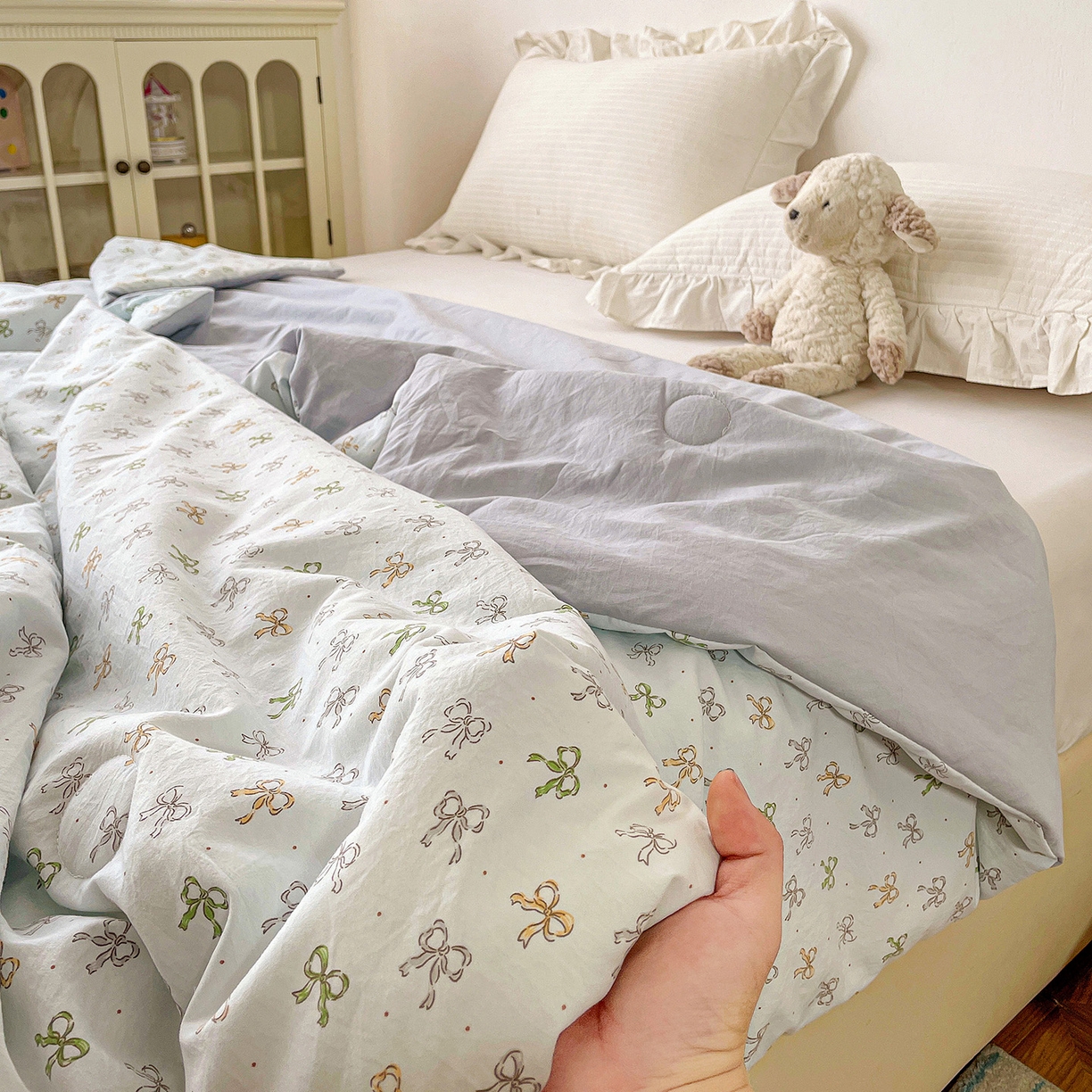 91家纺网 家纺一手货源 找家纺 纽缦家纺 2026春夏新款A类古法水洗棉夏被夏凉被空调被 铃兰兰