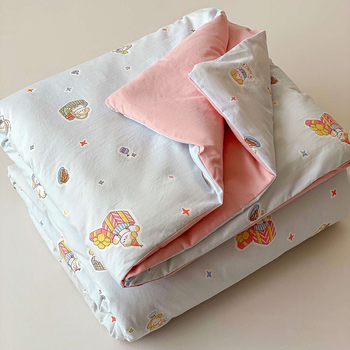 91家纺网 家纺一手货源 找家纺 纽缦家纺 2026春夏新款A类古法水洗棉夏被夏凉被空调被 安琪拉