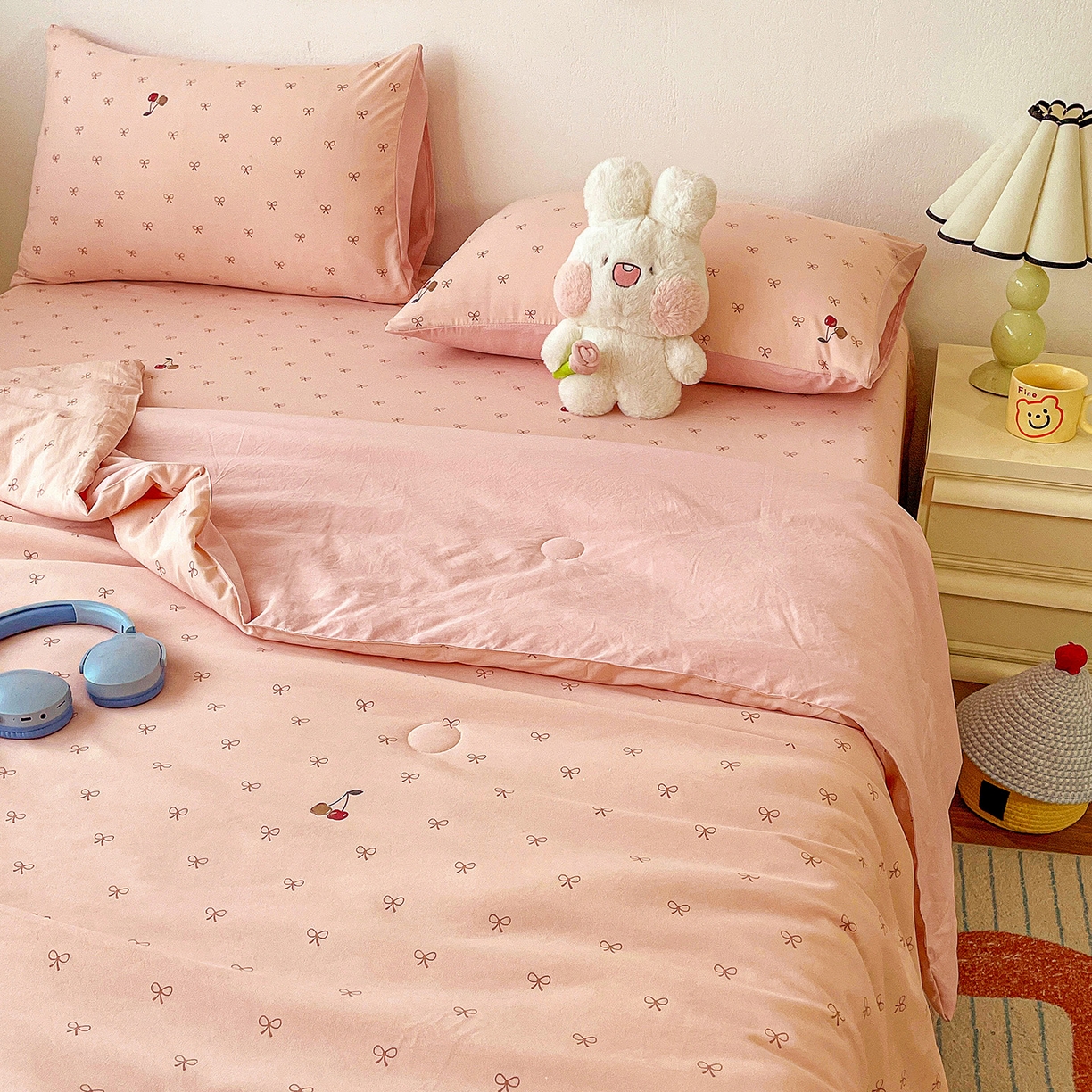 91家纺网 家纺一手货源 找家纺 纽缦家纺 2026春夏新款A类古法水洗棉夏被夏凉被空调被 梦樱粉