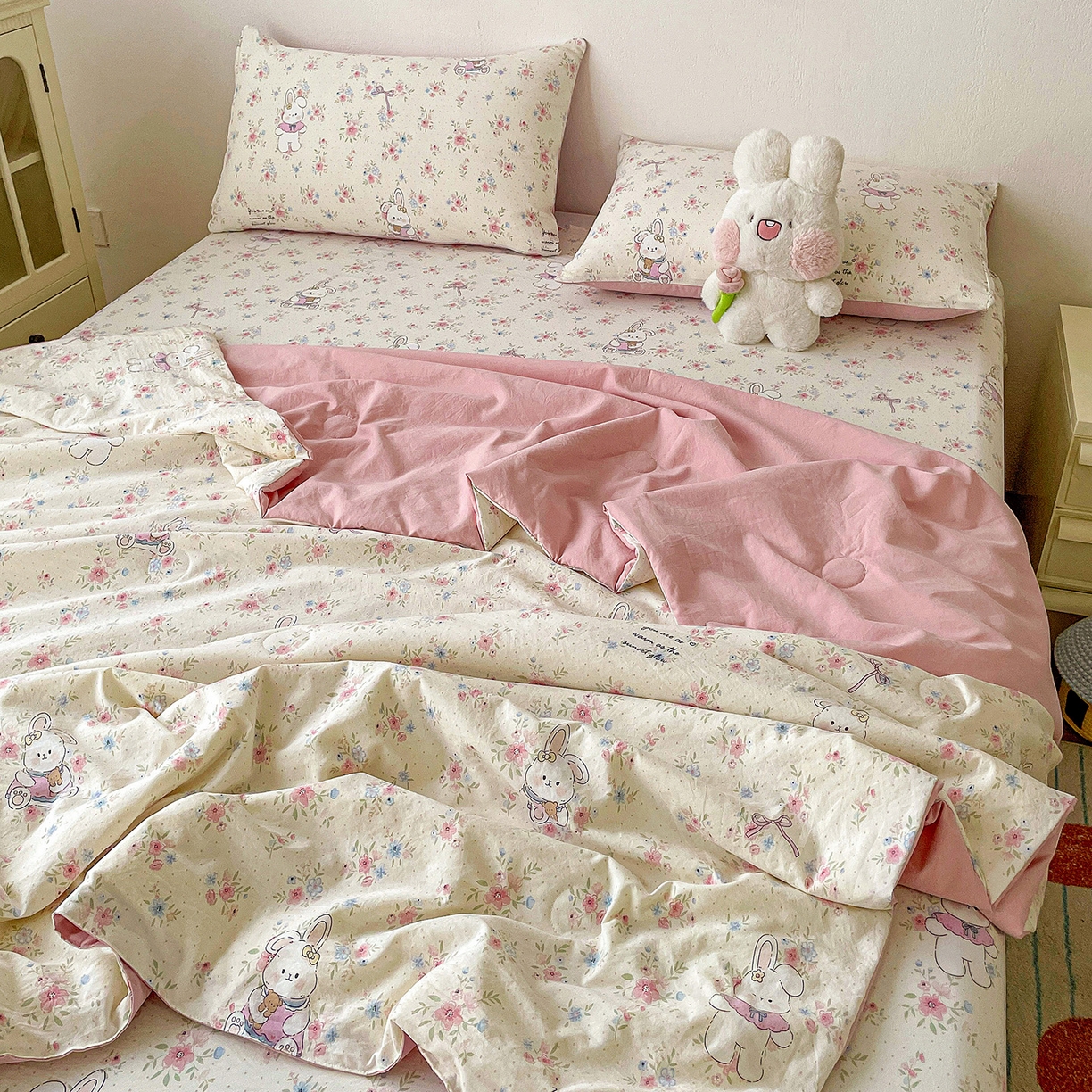 91家纺网 家纺一手货源 找家纺 纽缦家纺 2026春夏新款A类古法水洗棉夏被夏凉被空调被 美丽小兔