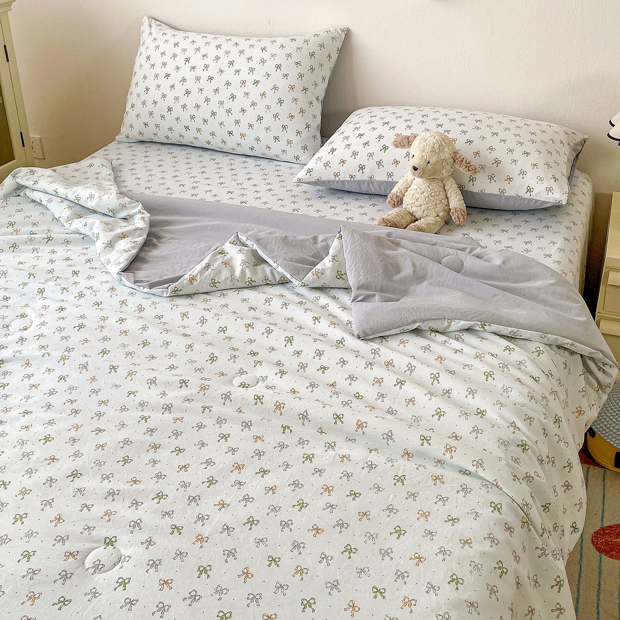 91家纺网 家纺一手货源 找家纺 纽缦家纺 2026春夏新款A类古法水洗棉夏被夏凉被空调被 铃兰兰