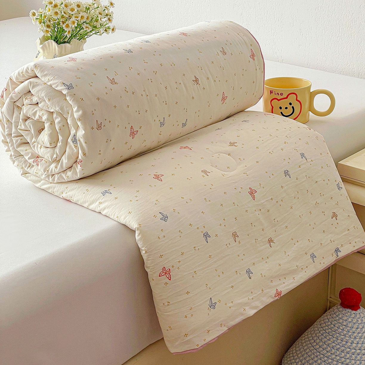 91家纺网 家纺一手货源 找家纺 纽缦家纺 2026春夏新款A类古法水洗棉夏被夏凉被空调被 彩蝶红