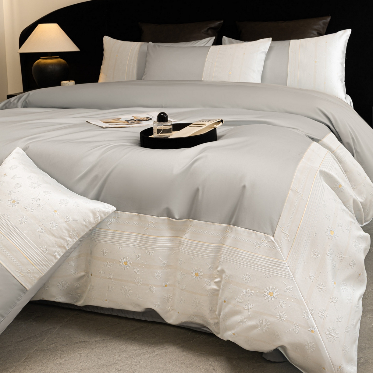 91家纺网 家纺一手货源 找家纺 女子家纺 2026春夏新款全棉纯棉刺绣拼角四件套-缦悦系列 缦悦-高级灰