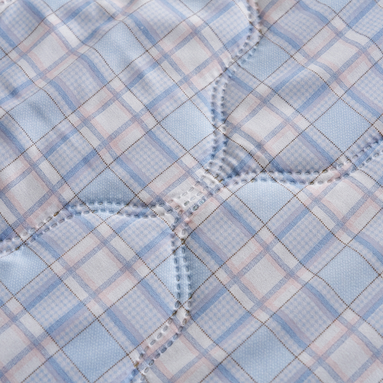 91家纺网 家纺一手货源 找家纺 悦织湾家纺 2026新款超声波夏被亲肤绒夏凉被芦荟棉夏季被子批发供货赠品礼品被便宜夏被空调被 魔幻格子