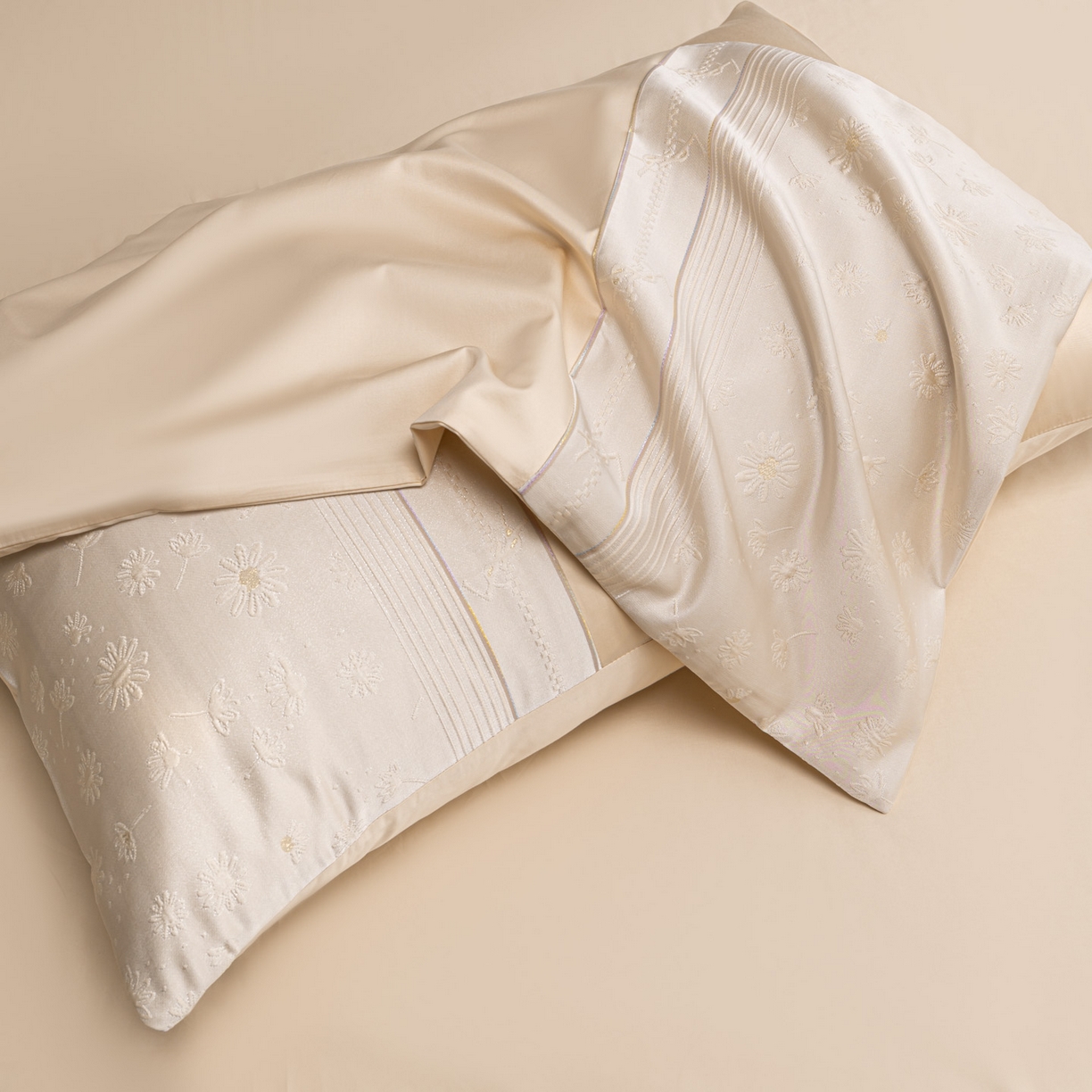 91家纺网 家纺一手货源 找家纺 女子家纺 2026春夏新款全棉纯棉刺绣拼角四件套-缦悦系列 缦悦-香槟色