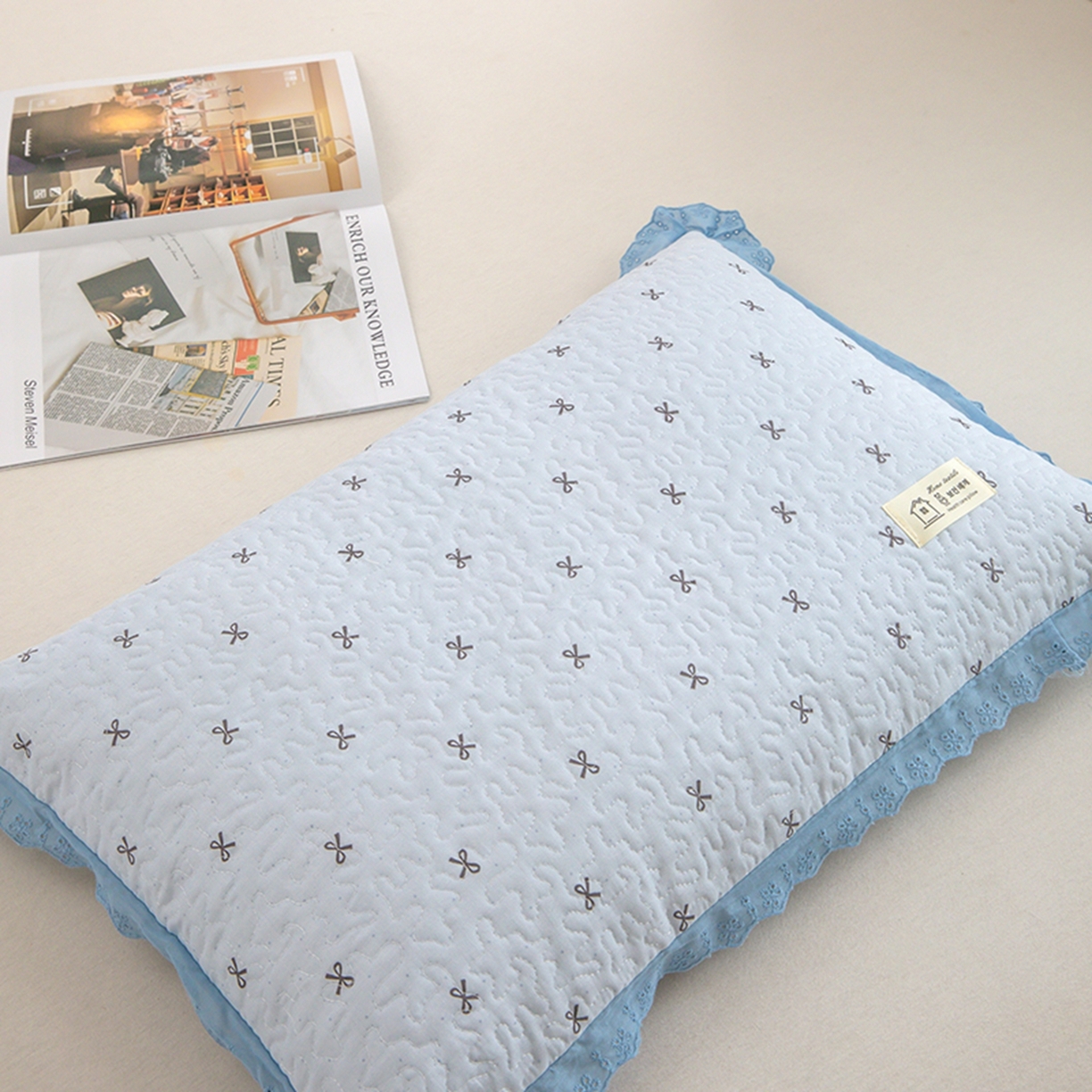 91家纺网 家纺一手货源 找家纺 枕之坊 2026新款绗缝花边荞麦枕枕头枕芯 纤绣花边-蓝色