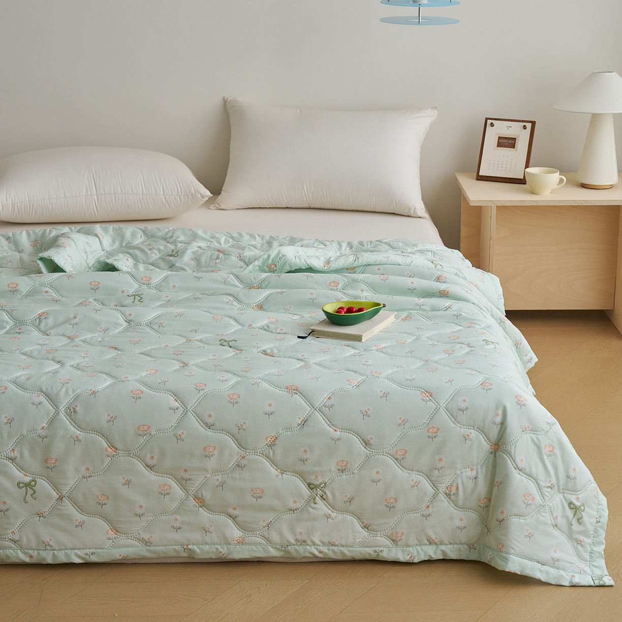 91家纺网 家纺一手货源 找家纺 悦织湾家纺 2026新款超声波夏被亲肤绒夏凉被芦荟棉夏季被子批发供货赠品礼品被便宜夏被空调被 仙踪