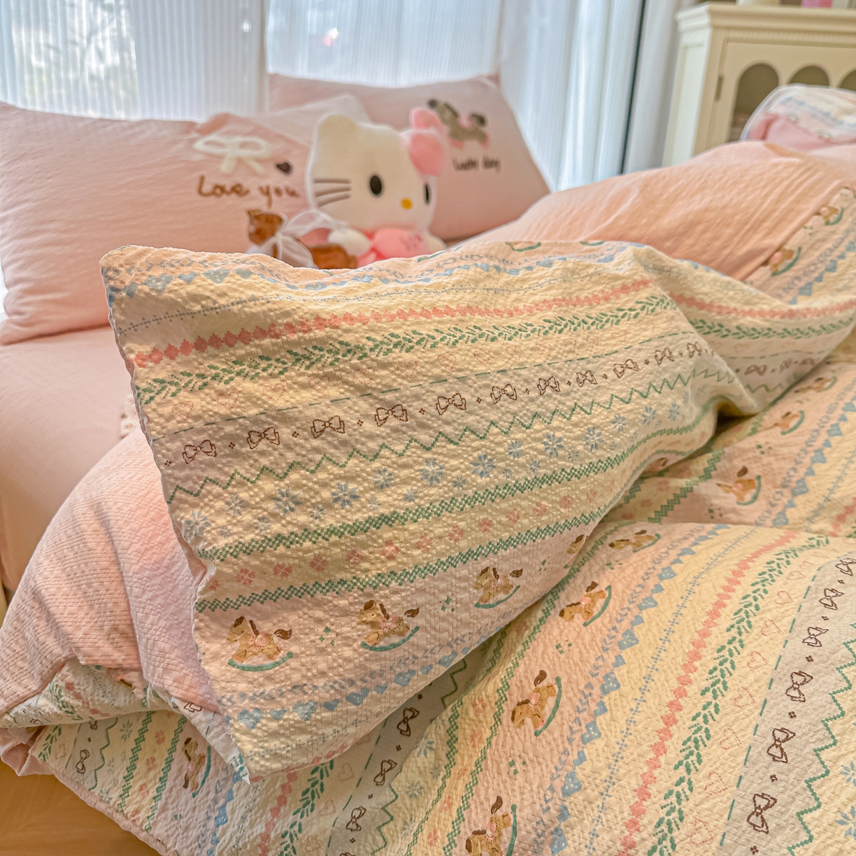 91家纺网 家纺一手货源 找家纺 （总）韩巢家纺 2026新款泡芙纱费尔岛毛巾绣四件套