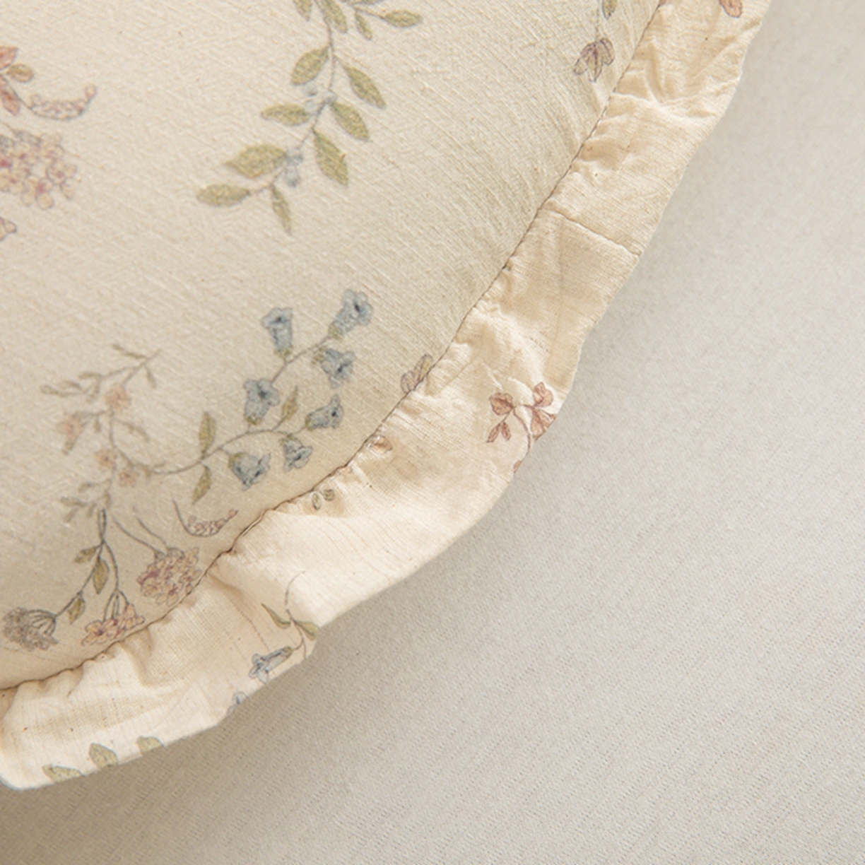 91家纺网 家纺一手货源 找家纺 枕之坊 2026新款棉麻月牙荞麦枕枕头枕芯 棉麻月牙-林间花语