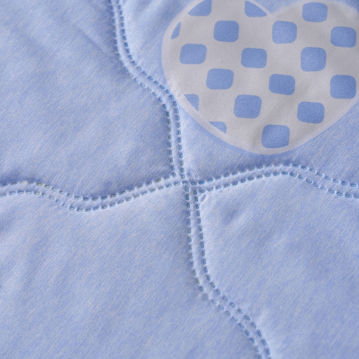 91家纺网 家纺一手货源 找家纺 悦织湾家纺 2026新款超声波夏被亲肤绒夏凉被芦荟棉夏季被子批发供货赠品礼品被便宜夏被空调被 序曲恋