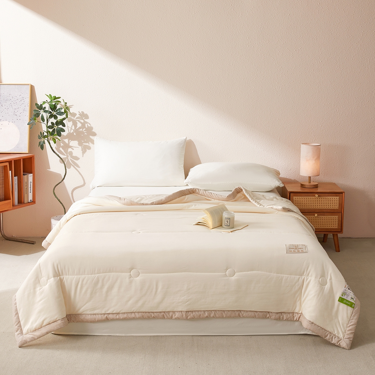 91家纺网 家纺一手货源 找家纺 罗布斯 2026新款高克重纯色简约风小清新花卉风水洗棉空调被夏被100%新疆棉花夏凉被（买家秀加微) 奶昔白