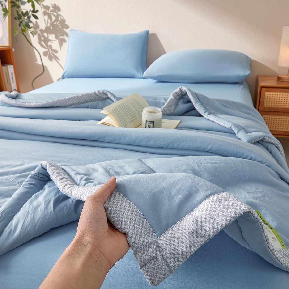 91家纺网 家纺一手货源 找家纺 罗布斯 2026新款高克重纯色简约风小清新花卉风水洗棉空调被夏被100%新疆棉花夏凉被（买家秀加微) 理想蓝