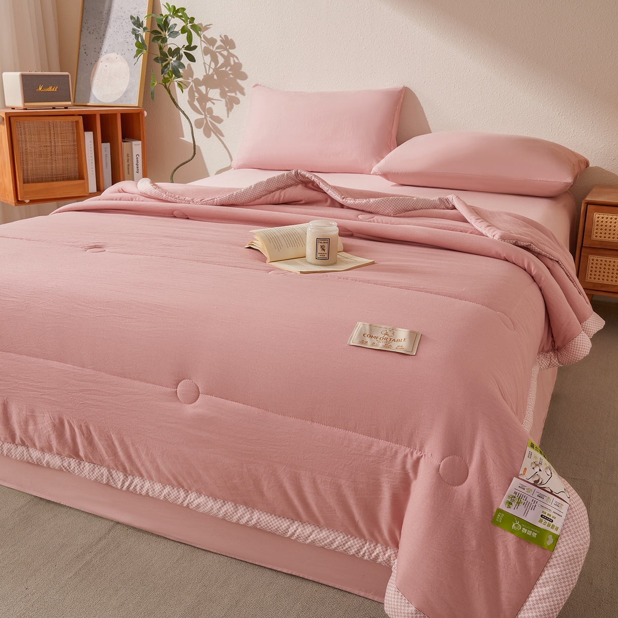 91家纺网 家纺一手货源 找家纺 罗布斯 2026新款高克重纯色简约风小清新花卉风水洗棉空调被夏被100%新疆棉花夏凉被（买家秀加微) 豆沙粉